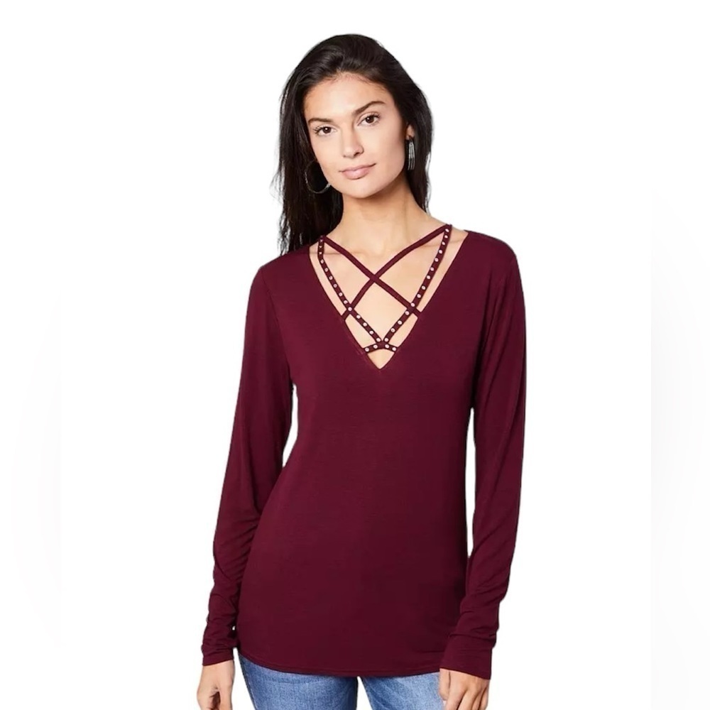 Buckle Red BKE Strappy V-Neck Rhinestone Knit Top. NWT. Small #372